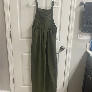 Olive Green Sleeveless Jumpsuit
